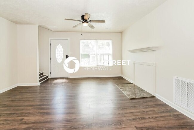 Foto del edificio - 3 Bedroom Pet-Friendly Home in KNOXVILLE, ...