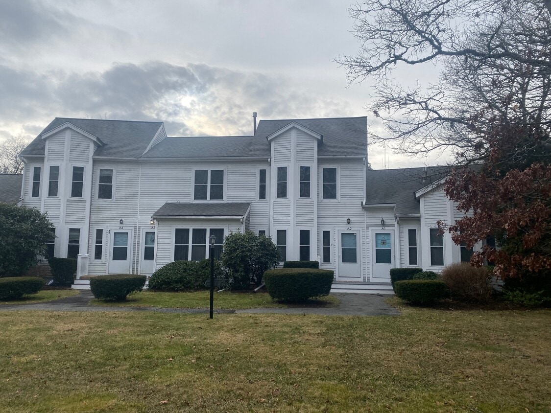 Primary Photo - 1815 Falmouth Rd