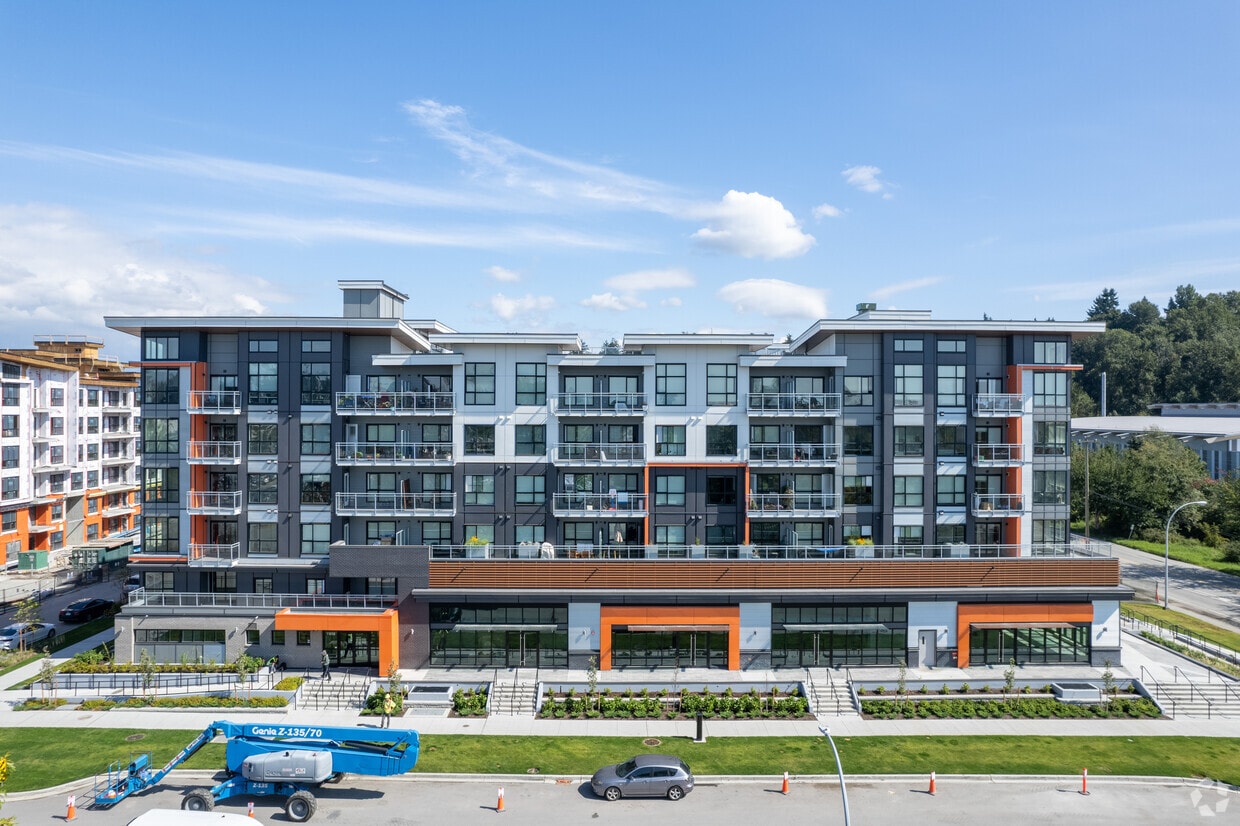 Metro Scott Road Phase I Apartments 1101811088 126A St Surrey, BC