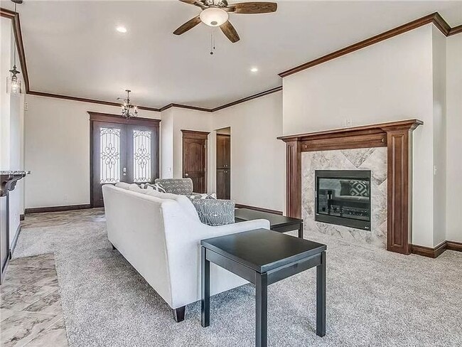 Building Photo - Fantastic 3/2 Gated Neighborhood Choctaw S...