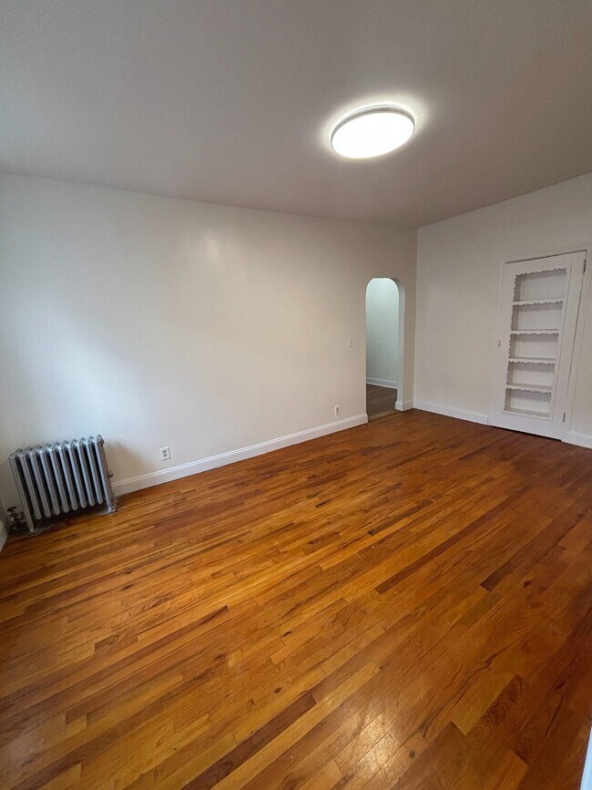 Foto del edificio - 309 E 91st St