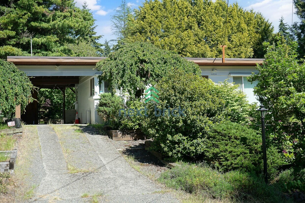 Primary Photo - 2 BED 1 BATH SINGLE FAMILY HOUSE FOR RENT