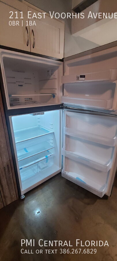 Building Photo - 211 E Voorhis Ave