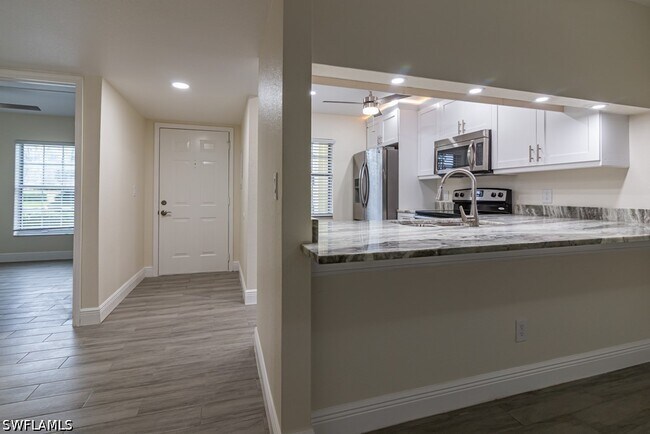 Foto del edificio - 2562 Kings Lake Blvd