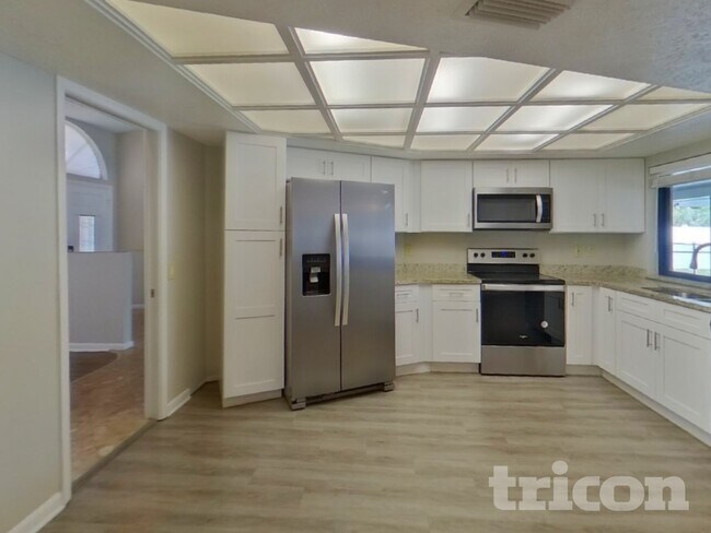 Foto del edificio - 1808 S Golfview Dr