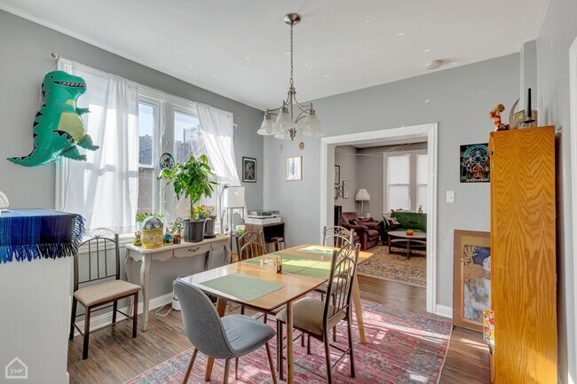 Foto del edificio - 1543 N Rockwell St