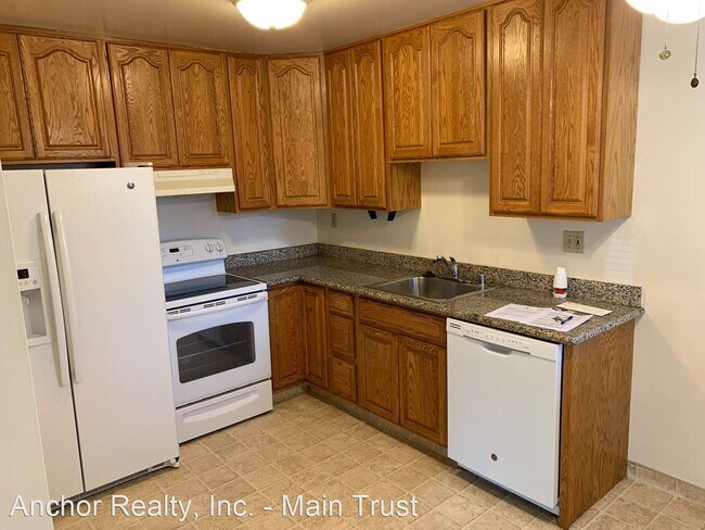 Building Photo - 2 br, 1 bath House - 1581 Hawes