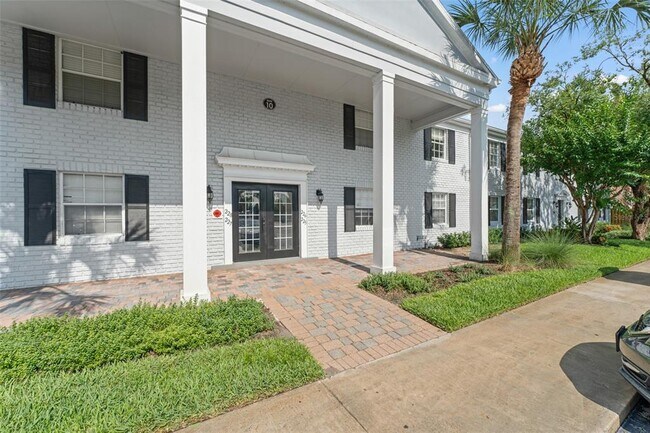 Foto del edificio - 225 Lewfield Cir
