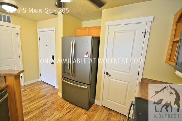 Foto del edificio - Gorgeous 2 Bedroom Murray Apt! No Deposit ...