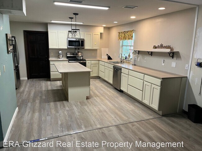 Building Photo - 5 br, 3.5 bath House - 857 Quail Run