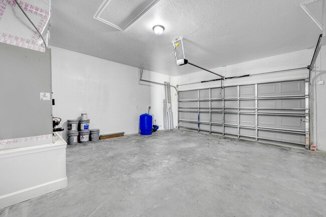 Building Photo - 2651 Quentin Ave SE