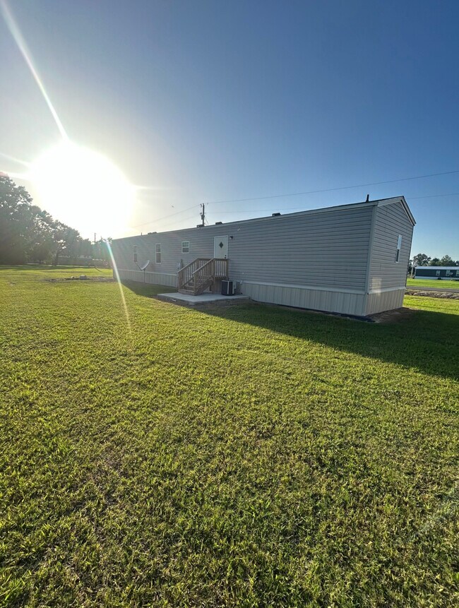 Foto del edificio - 120 Harvey Rd