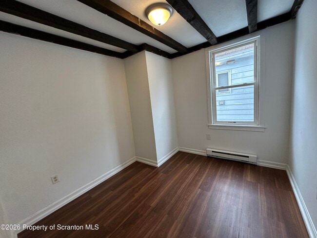 Foto del edificio - 1141 Monsey Ave