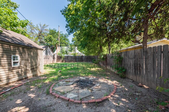 Foto del edificio - 1620 West 2nd St N