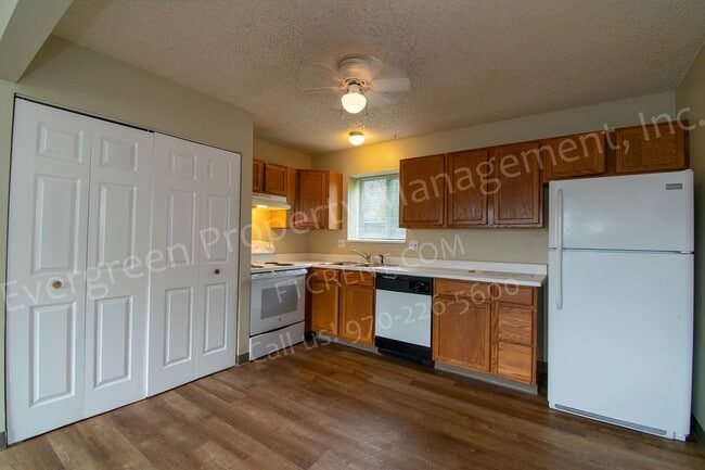 Foto del edificio - 1931 Ross Ct