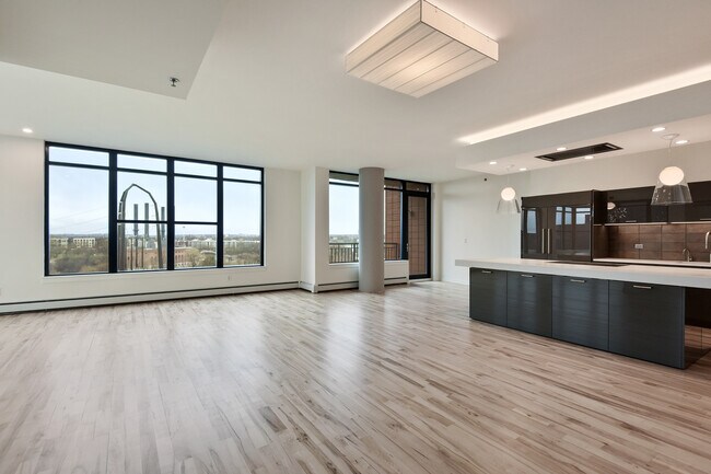 Foto del edificio - 215 10th Ave S