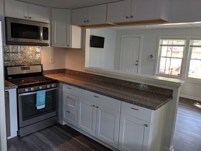 Building Photo - 45 Ireland Street, Hampton, VA 23663