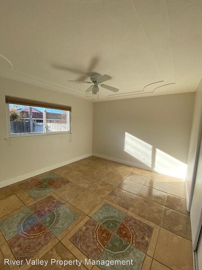 Building Photo - 3 br, 1 bath House - 3133 Norstrom Way