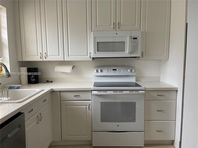 Foto del edificio - 1250 Lincoln Rd