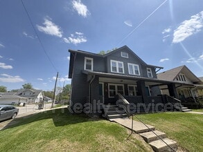 Building Photo - 639 N Gray St