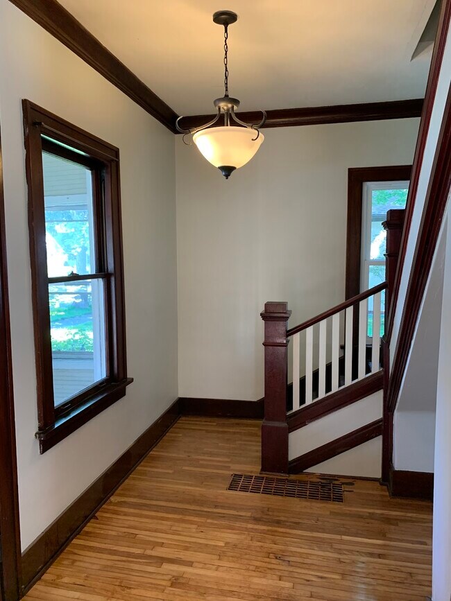 Foto del edificio - 3107 Hayes St NE