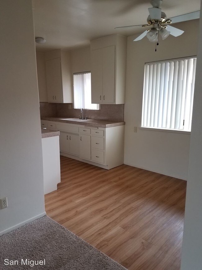 Foto del edificio - 7220 S Bright St