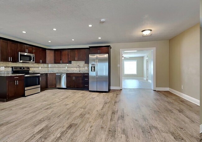 Foto del edificio - 724 Clayton St