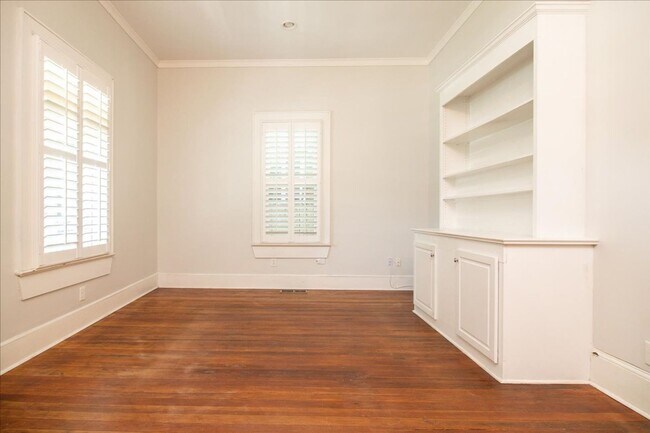 Foto del edificio - Beautiful 3/2.5 w/ Office Minutes From Airport and Woodward Academy!