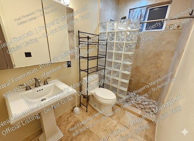 Foto del edificio - Studio 1 Bath, No parking. Tenant pay all ...