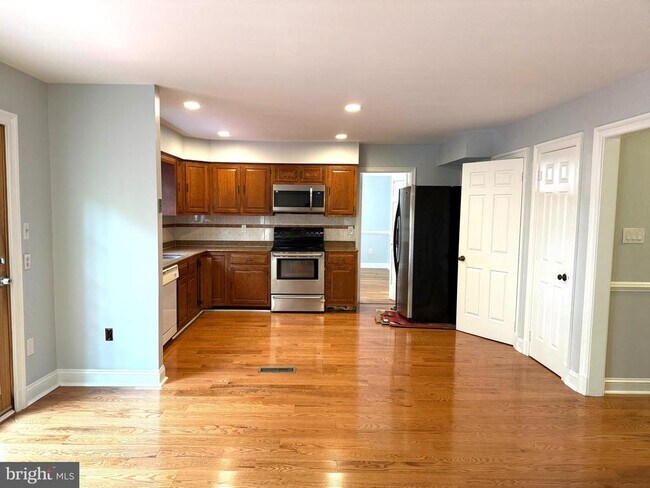 Foto del edificio - 7811 Wendy Ridge Ln