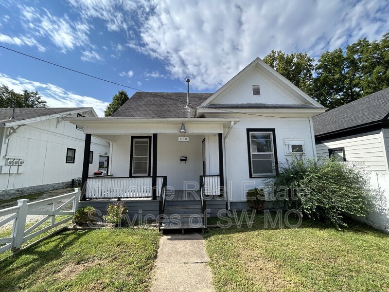 Foto principal - 610 W Harrison St