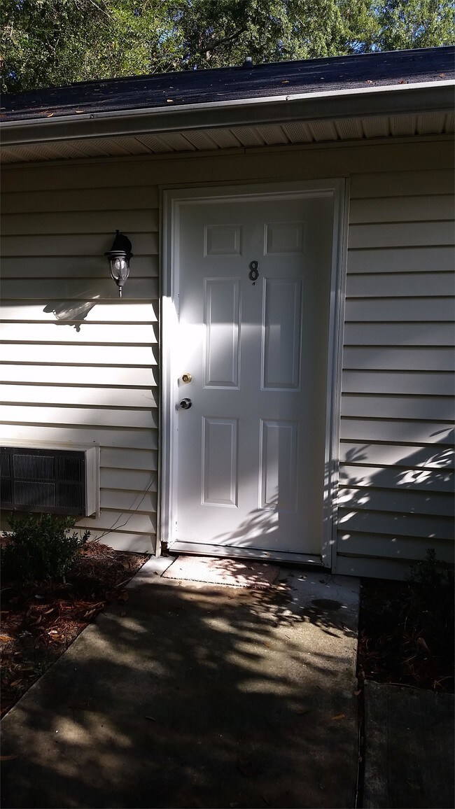 155 Bowen St Unit 4, Carrollton, GA 30117 Apartment for Rent in