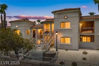Building Photo - 1922 Las Palmas Ln