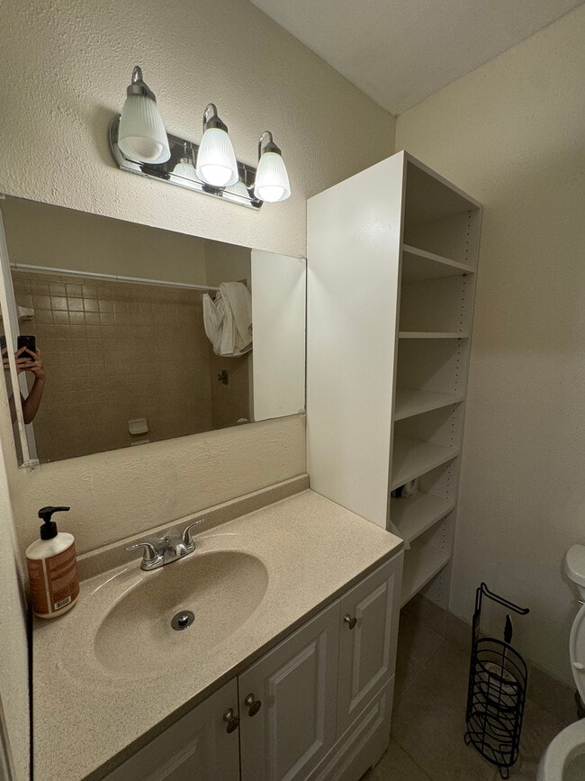 Foto del edificio - 227 SE 1st Cir