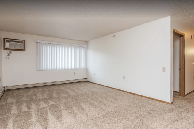 Building Photo - Hillview Apartments