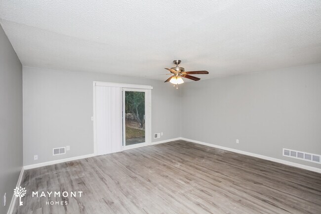 Foto del edificio - Home in SE Columbia