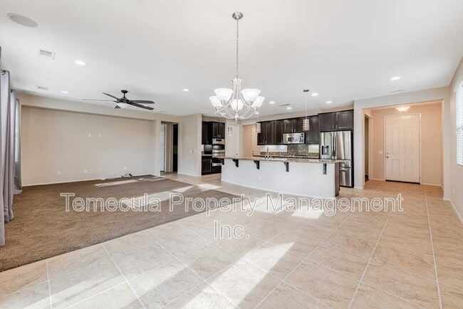 Foto del edificio - 27355 Avon Ln