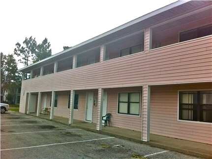 Primary Photo - Lost Lake Apartments