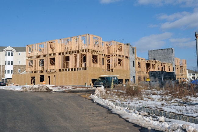 Building Photo - Cedar Woods Condominium