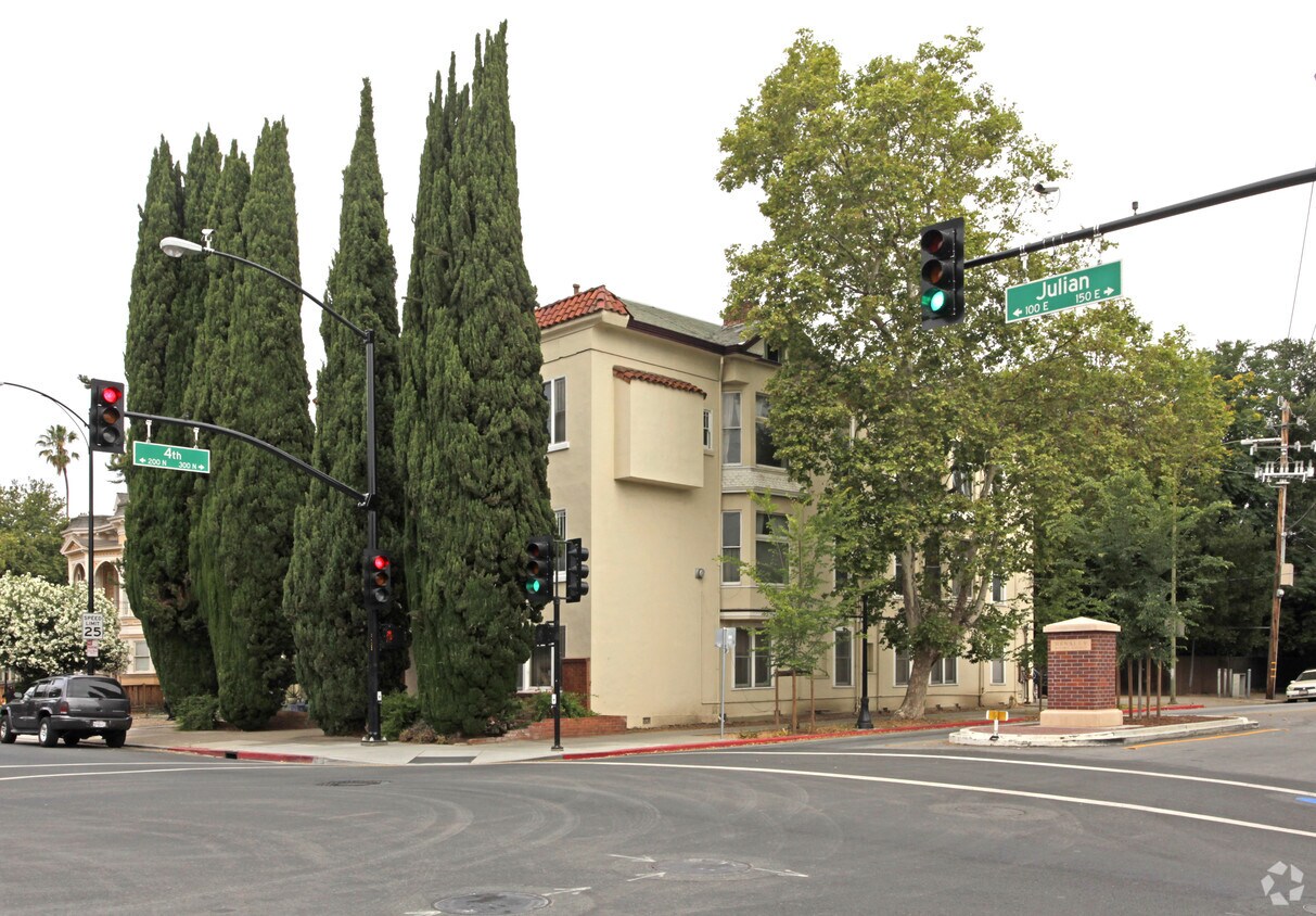 Building Photo - 149 E Julian St