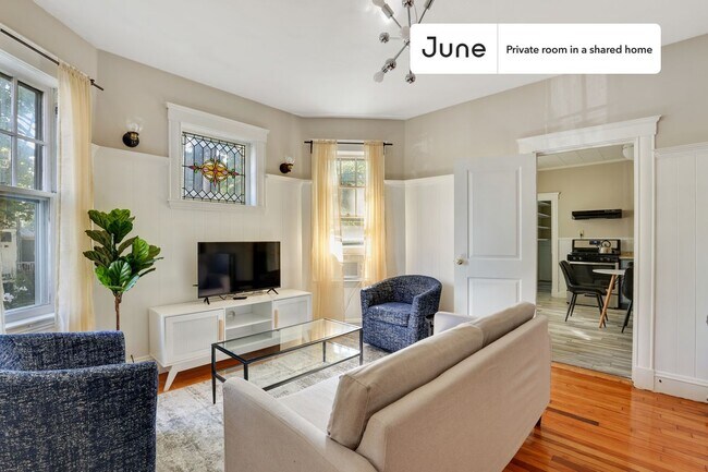 Foto del edificio - Room in Shared 4 bed/1 bath home in Dorchester Center