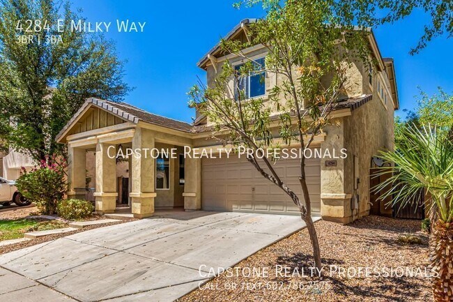 Building Photo - Gorgeous 2 story 3 Bedroom 2.5 Bath home w...