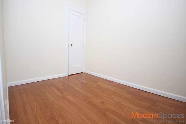 Foto del edificio - 2432 24th St