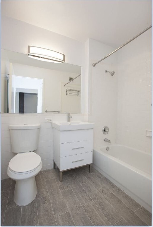 Foto del edificio - 70 Battery Pl