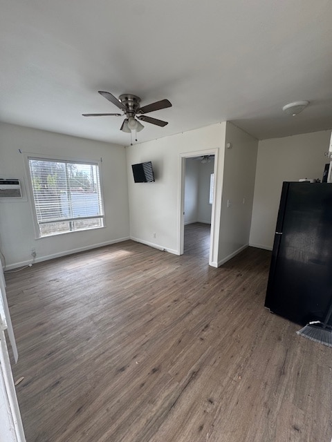 Foto del edificio - 2107 N Raymond Ave