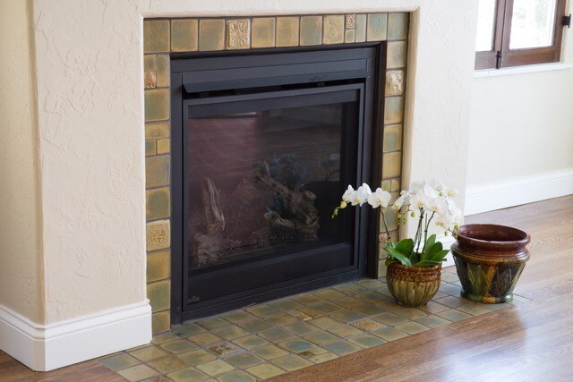 Living Room - Gas Fireplace - 360 N Stanley Ave