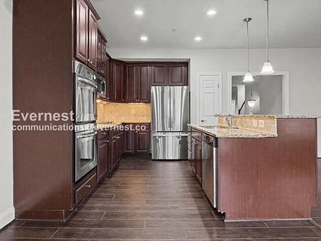 Building Photo - 1313 Cheswick Ln