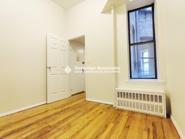 Foto del edificio - 208 W 82nd St