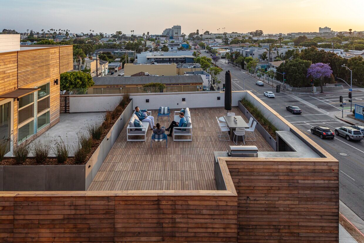 11 Apartments for Rent in Los Angeles, CA Westside Rentals