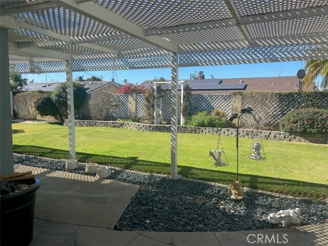 Foto del edificio - 5111 Cedarlawn Dr